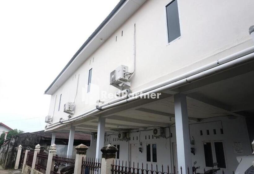 호텔 Tassa Homestay Syariah Mitra Reddoorz