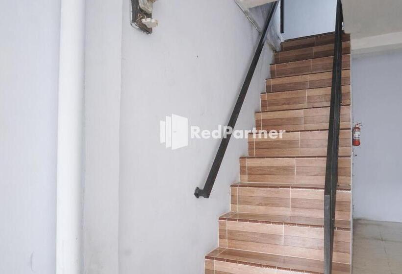 호텔 Tassa Homestay Syariah Mitra Reddoorz