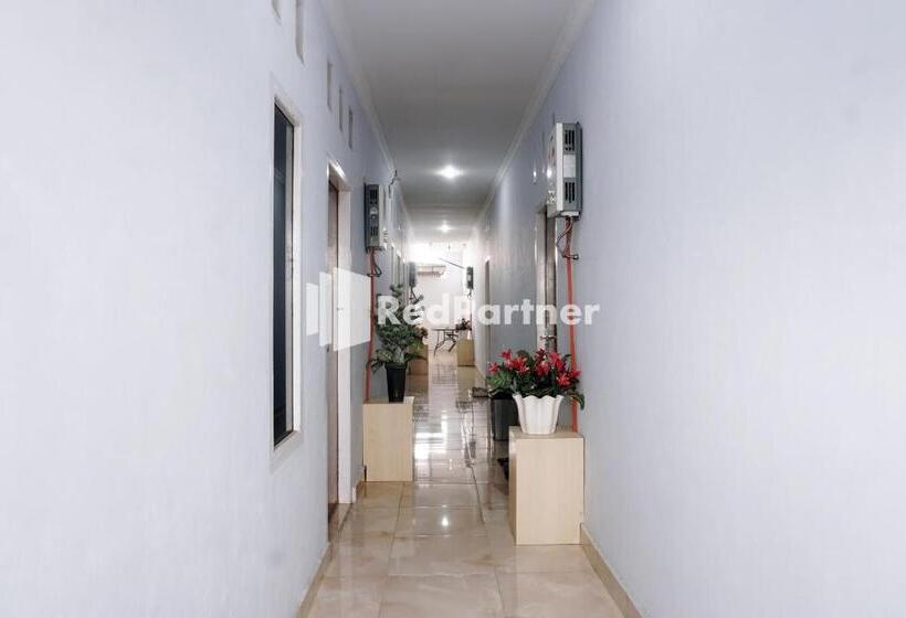 호텔 Tassa Homestay Syariah Mitra Reddoorz