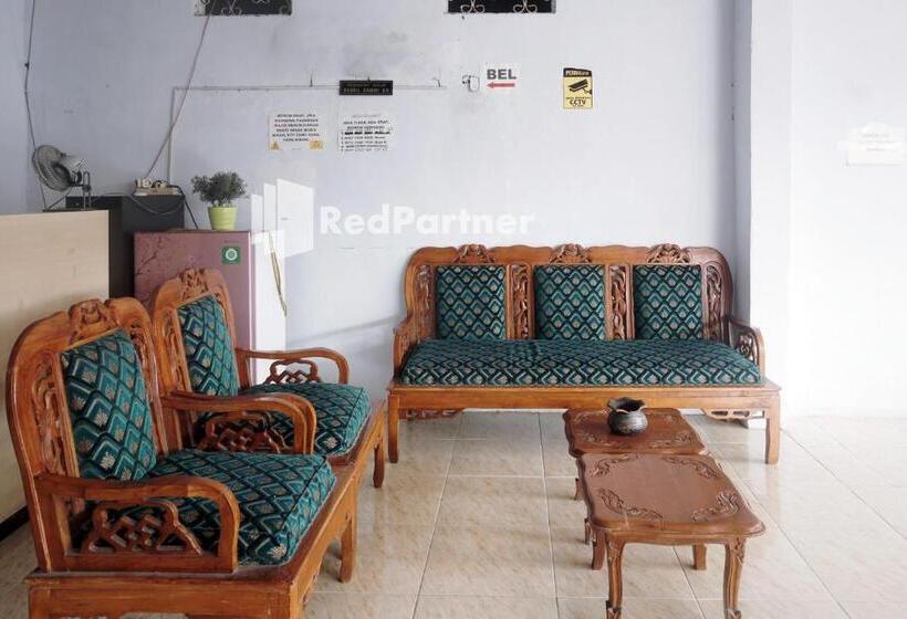 호텔 Tassa Homestay Syariah Mitra Reddoorz