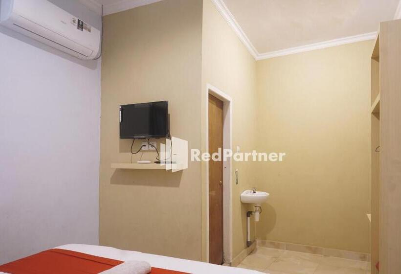 호텔 Tassa Homestay Syariah Mitra Reddoorz