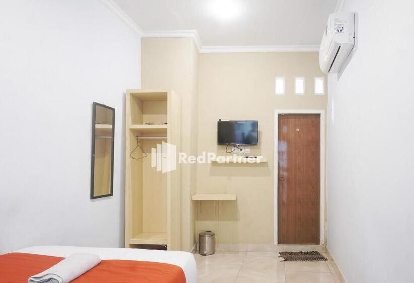 호텔 Tassa Homestay Syariah Mitra Reddoorz