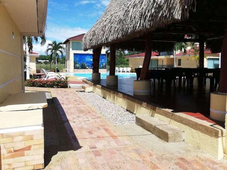 Отель Tpr Bella Suiza Real