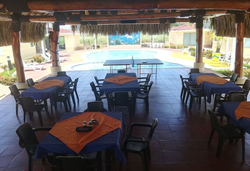 Отель Tpr Bella Suiza Real