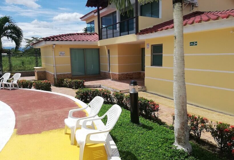 Отель Tpr Bella Suiza Real