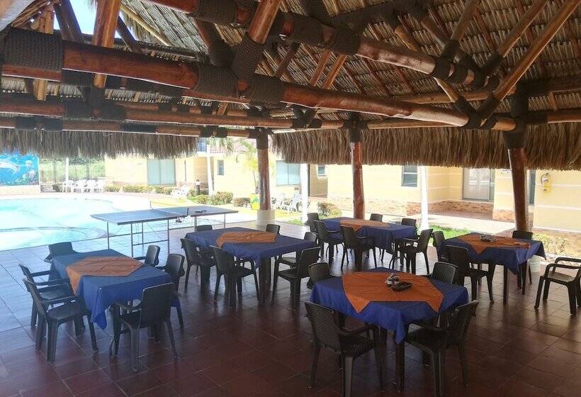 Отель Tpr Bella Suiza Real