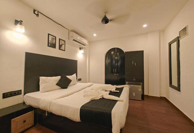 هتل Vaggi S Place