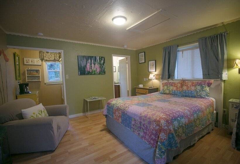 فندق على الطريق Outside Inn