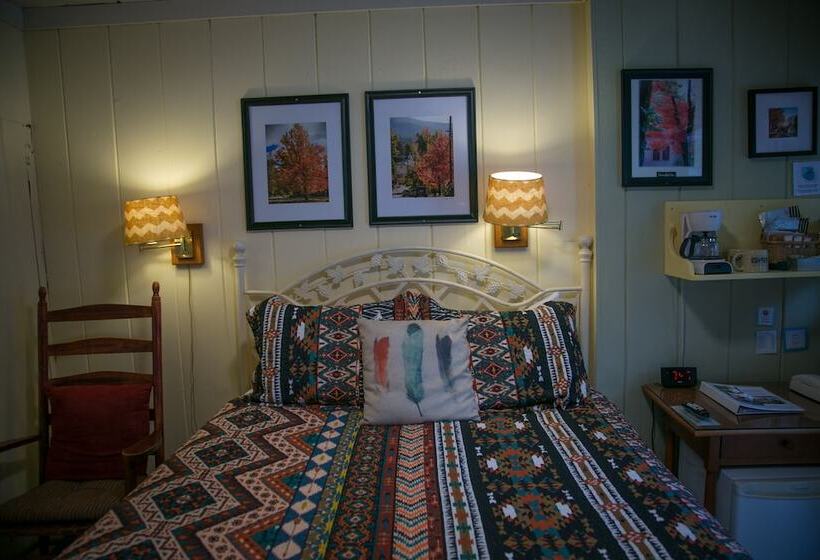 فندق على الطريق Outside Inn