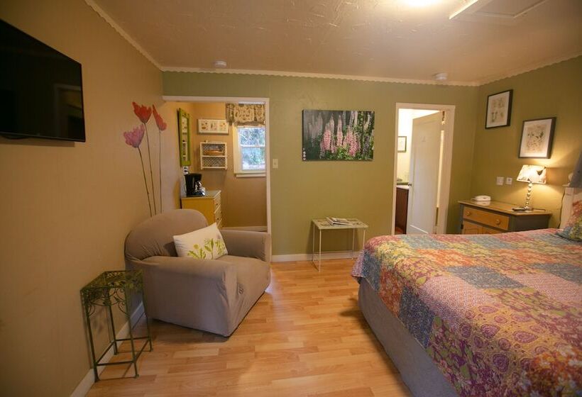 فندق على الطريق Outside Inn