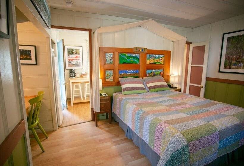 汽车旅馆 Outside Inn