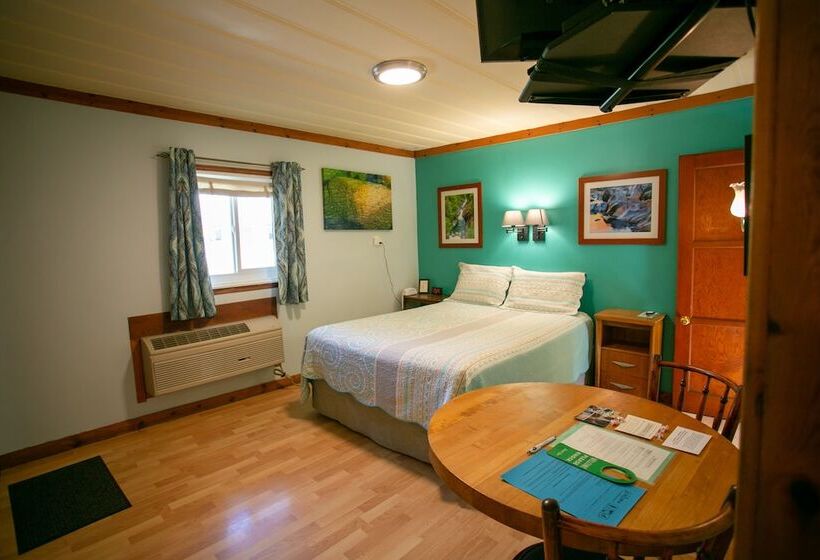 فندق على الطريق Outside Inn