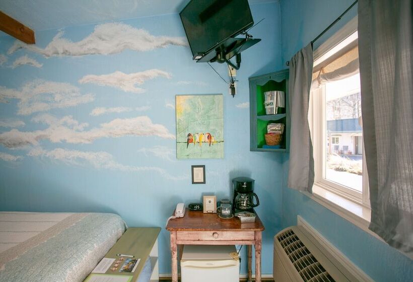 فندق على الطريق Outside Inn