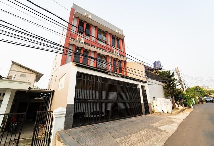 Пансион Koolkost Syariah Near Mrt Lebak Bulus Station