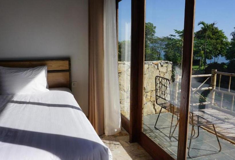 Bakhan Village Resort