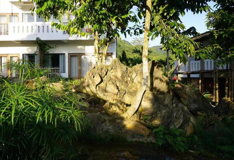 Bakhan Village Resort