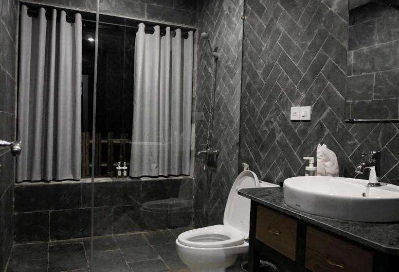 Bakhan Village Resort