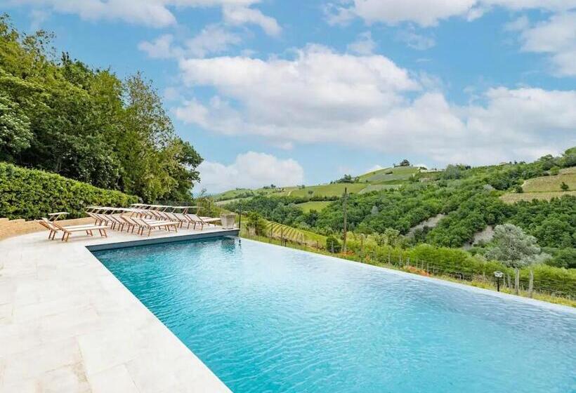 مبيت وإفطار Tenuta Miranda