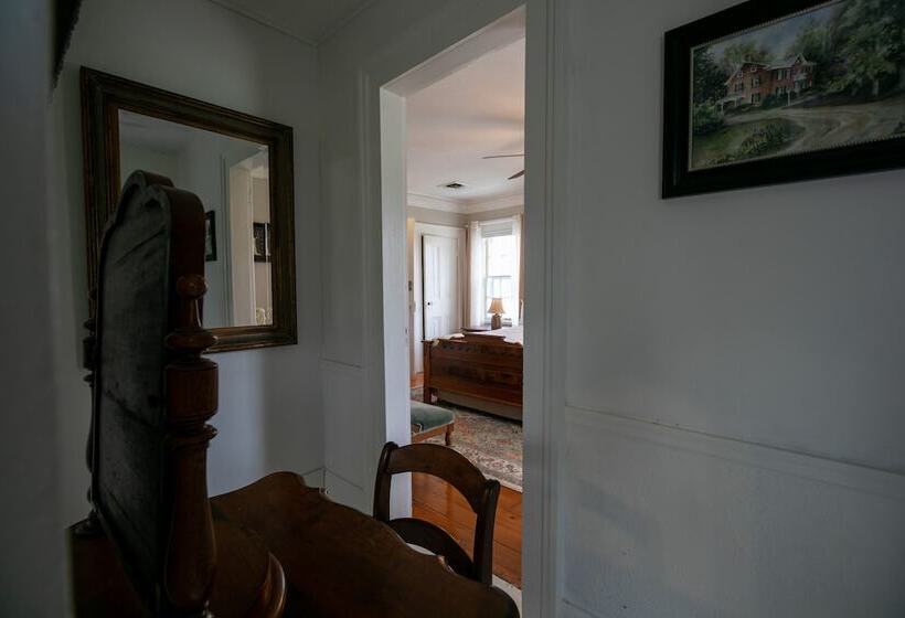 مبيت وإفطار Willard Richards Inn