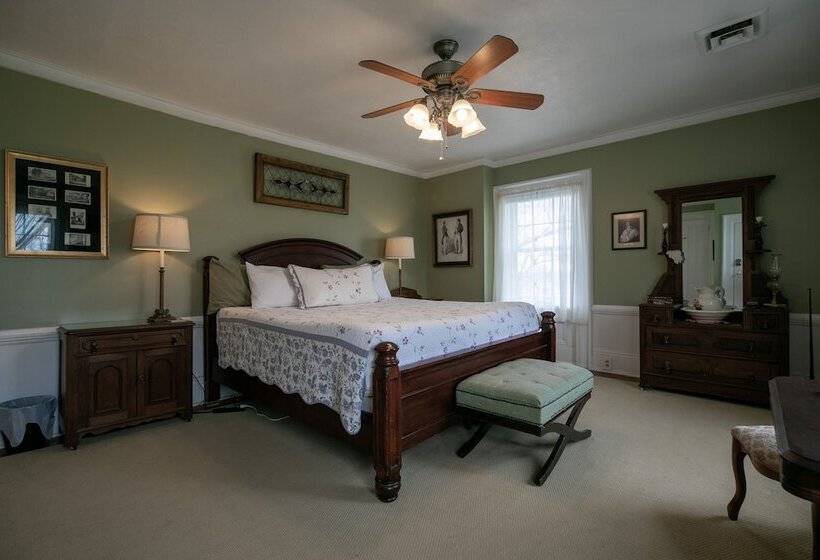 مبيت وإفطار Willard Richards Inn