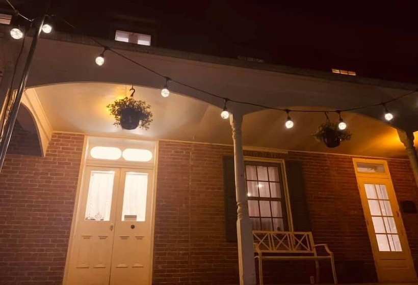 צימר Willard Richards Inn