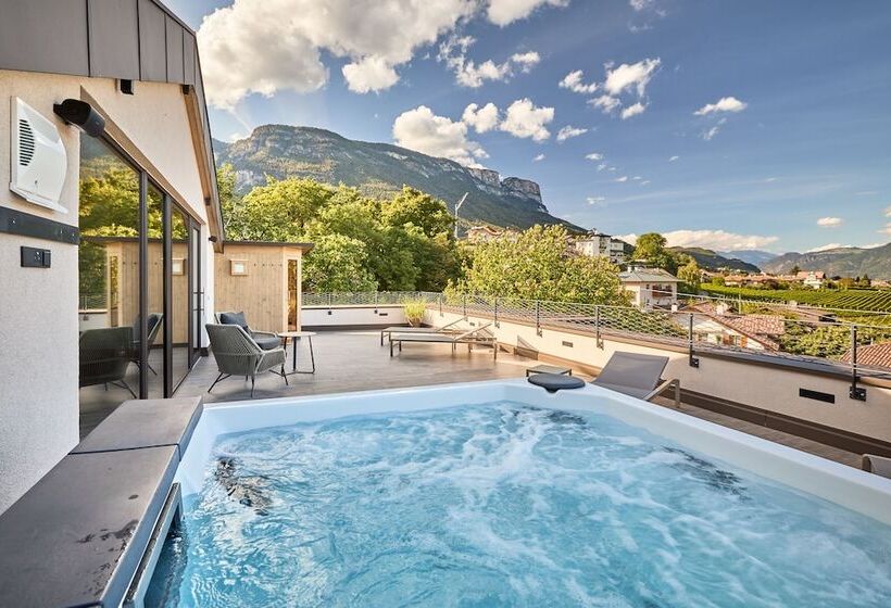 Отель Appius Design Suites B&b   Adults Only