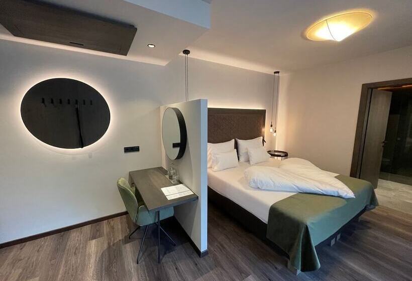 Отель Appius Design Suites B&b   Adults Only