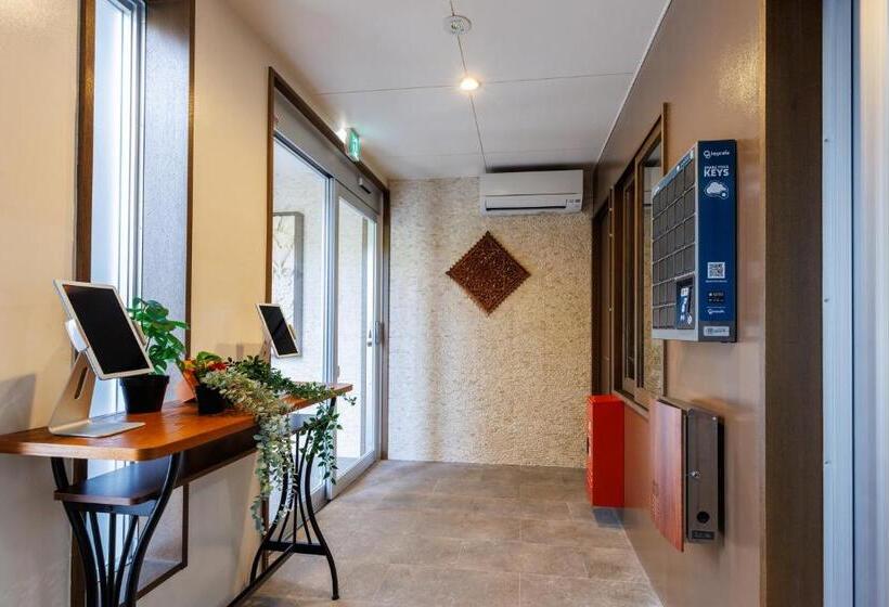 Hotel Aqua Resort In Chatan