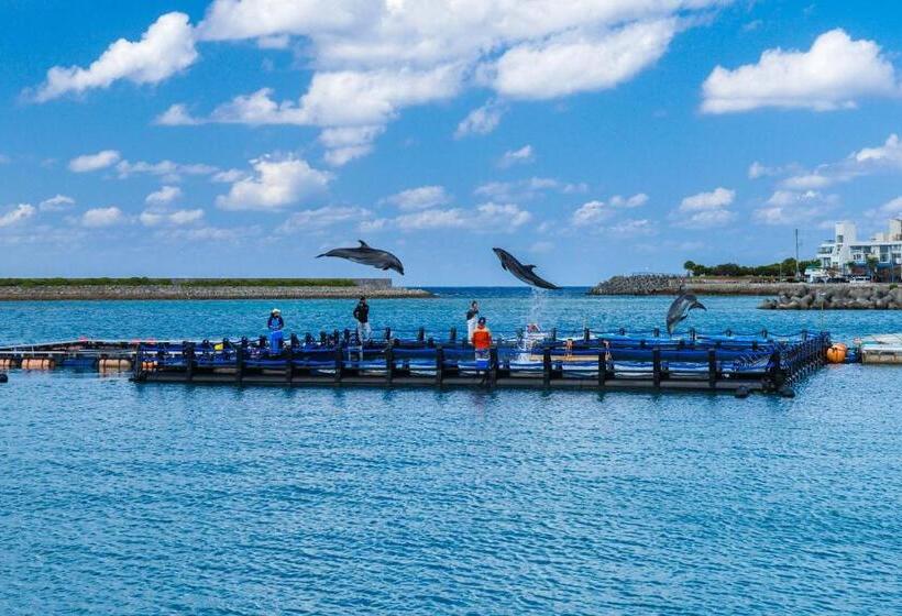 Hotel Aqua Resort In Chatan