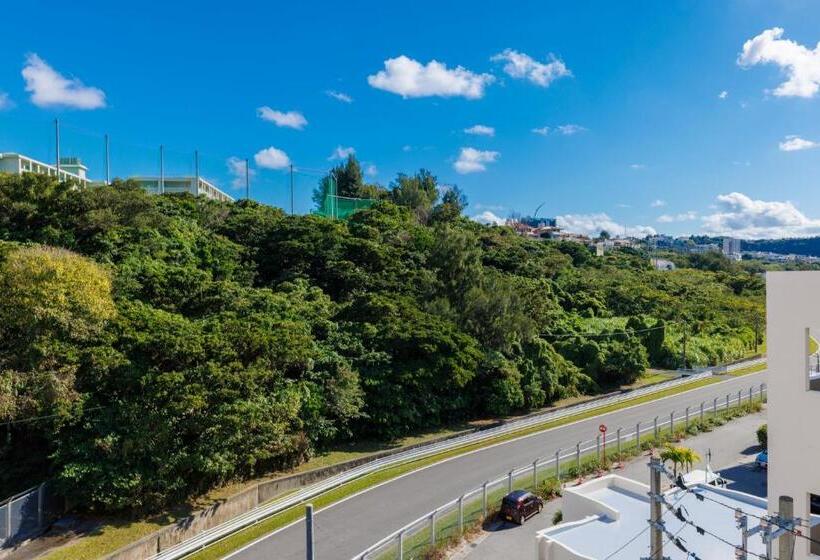 Hotel Aqua Resort In Chatan