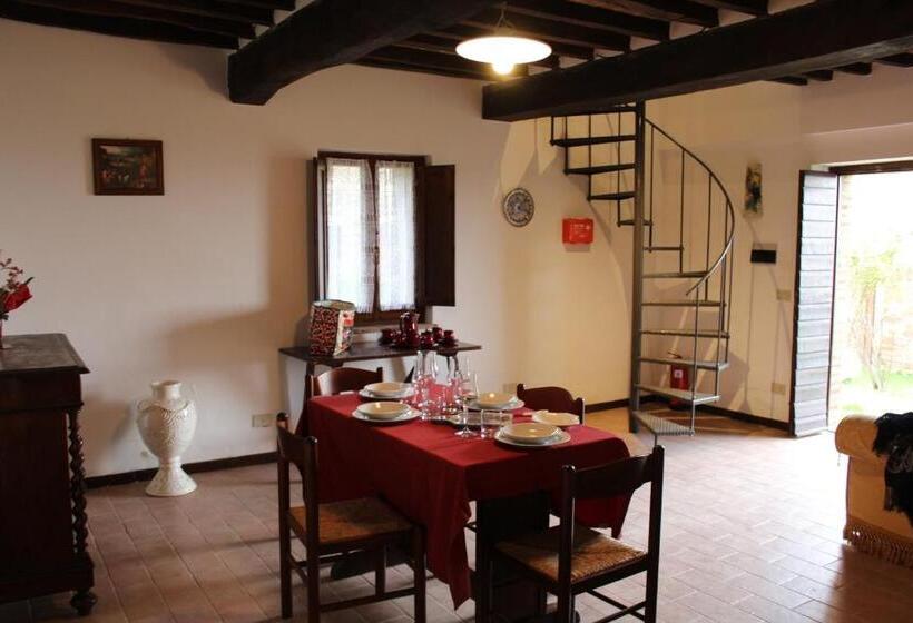 בית מלון כפרי Borgo Cortinova Marrocco