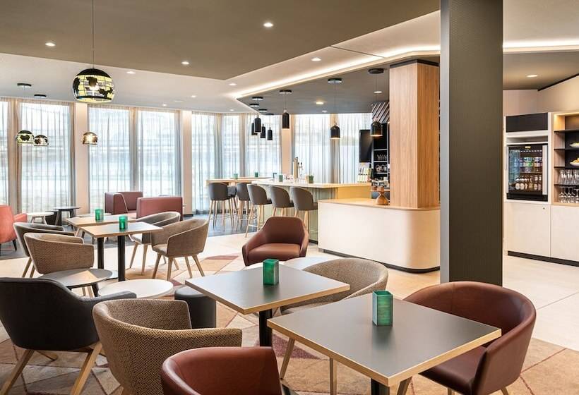 호텔 Holiday Inn   Mannheim City   Hauptbahnhof, An Ihg