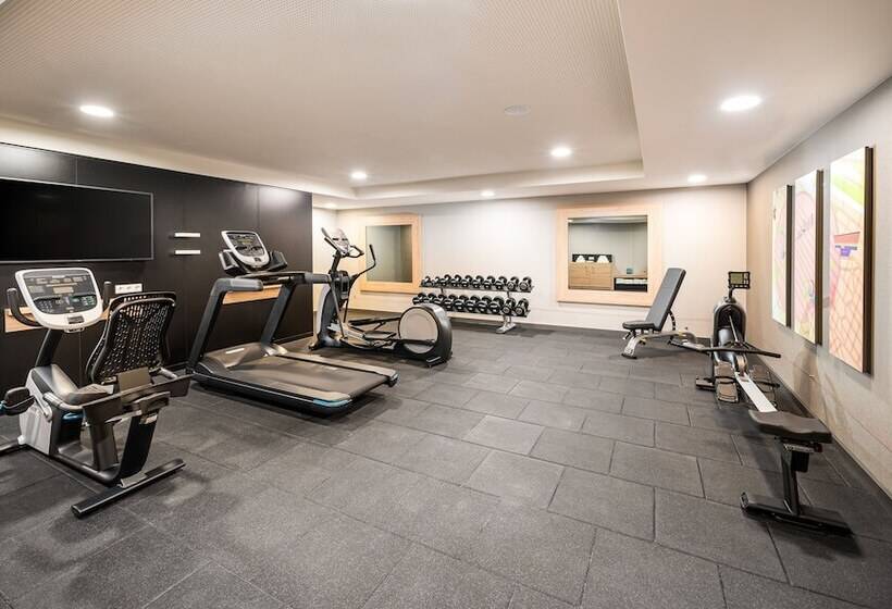 호텔 Holiday Inn   Mannheim City   Hauptbahnhof, An Ihg