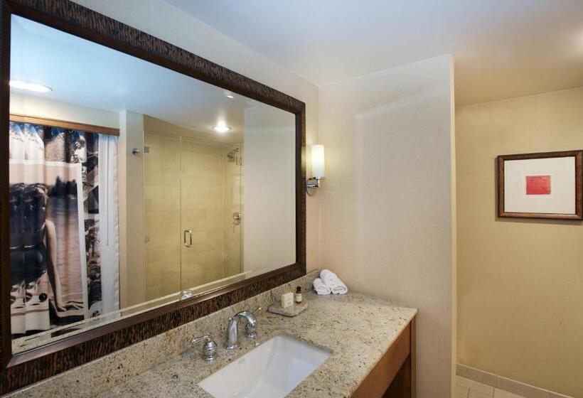 ホテル Lake Arrowhead Resort & Spa