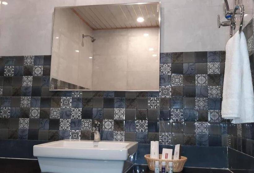 ホテル Nehru Kund Heights By Jitainn