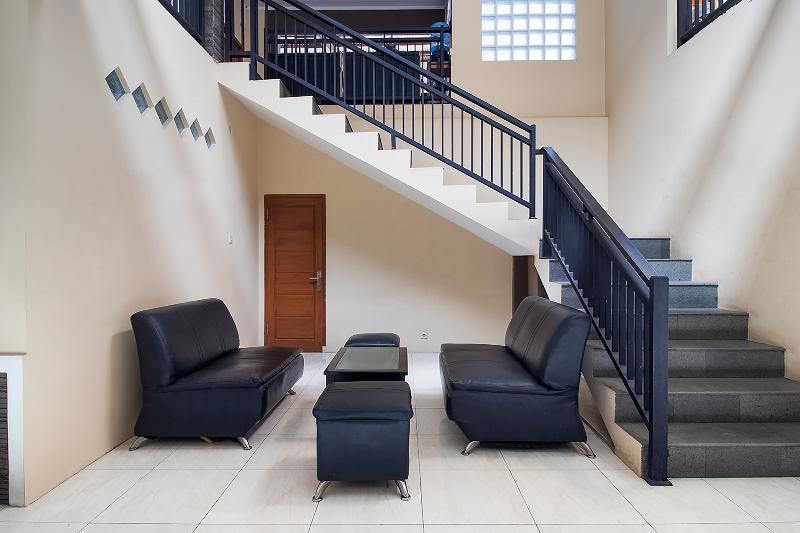 호텔 Reddoorz Near Alun Alun Cianjur