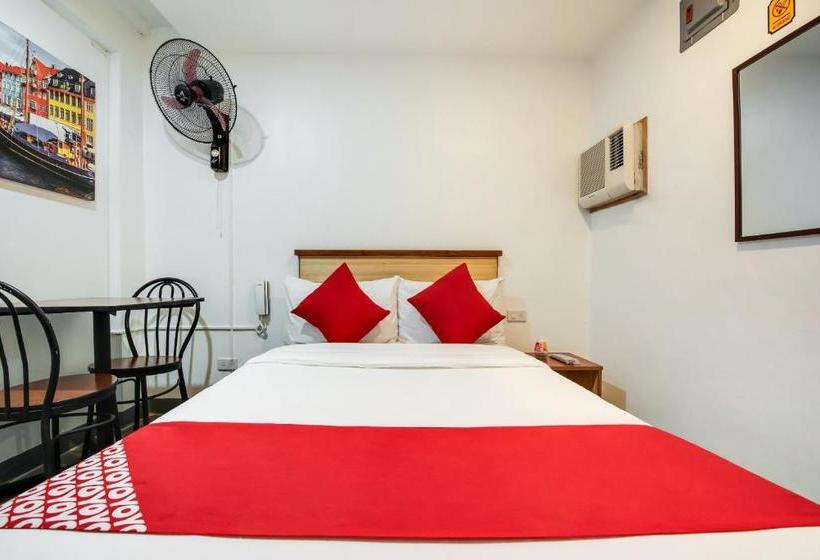 ホテル Oyo 462 Crave Park