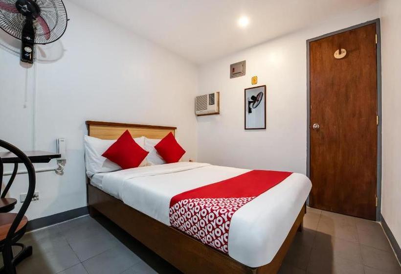 ホテル Oyo 462 Crave Park