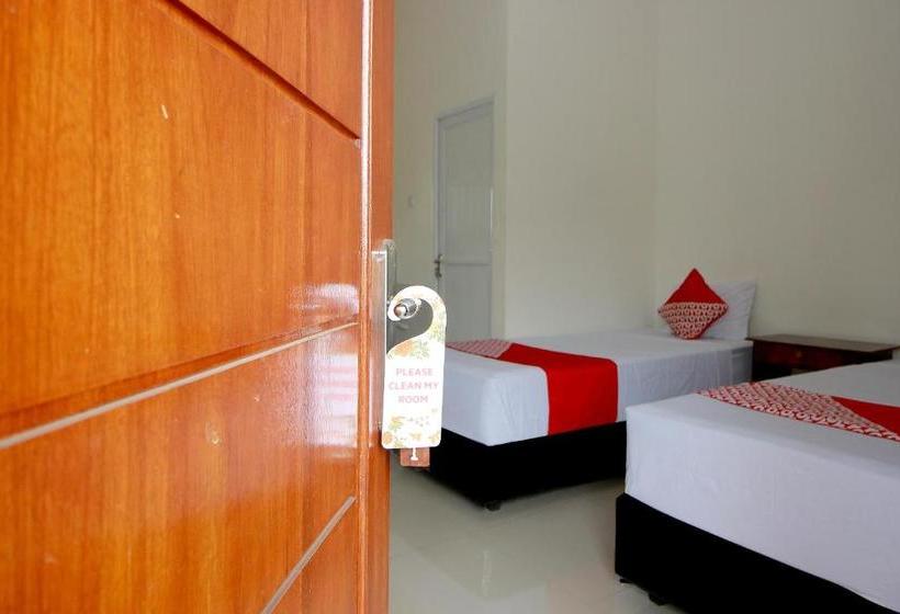 هتل Oyo 739 Residence Si Kancil