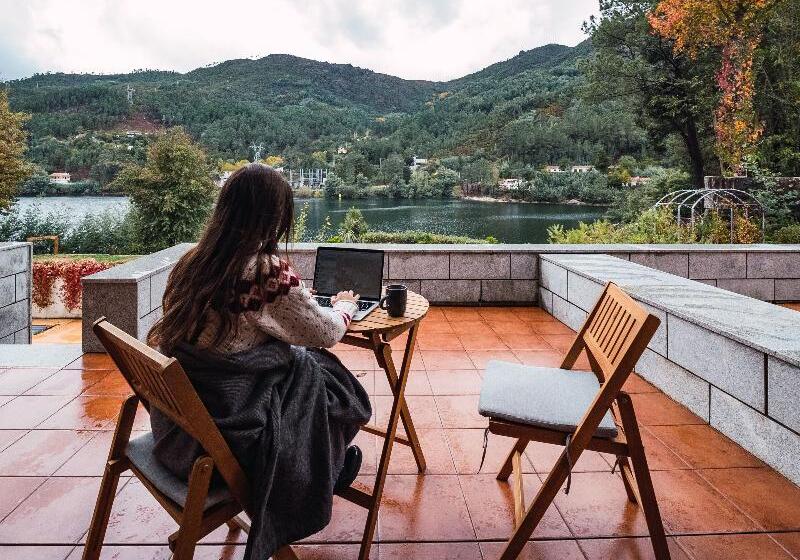 فندق Selina Geres