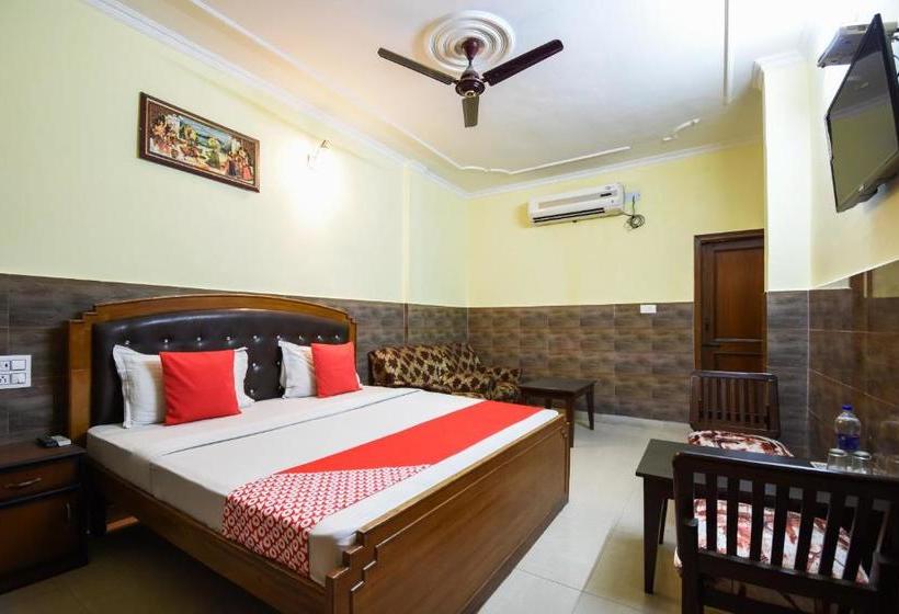 فندق Spot On 64405  Ranson Grand