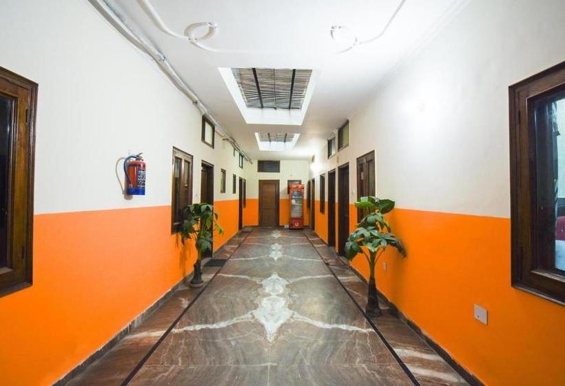 فندق Spot On 64405  Ranson Grand