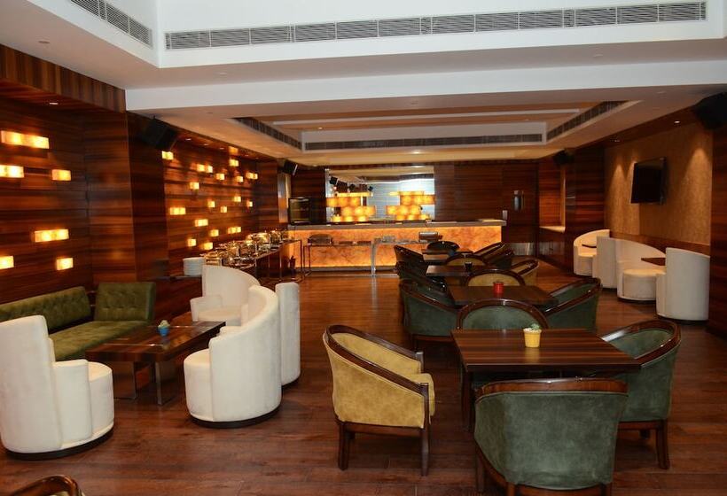 ホテル Viraj Sarovar Portico Jammu