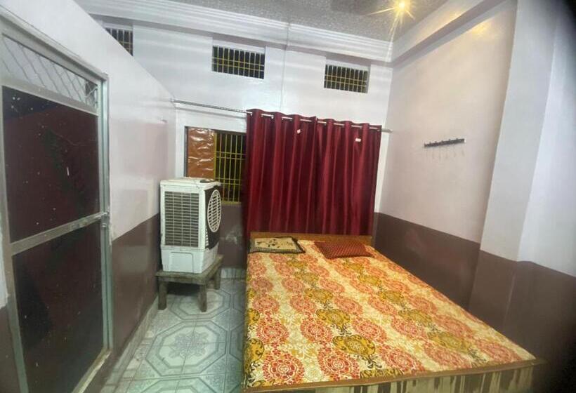 فندق Yatri Niwas