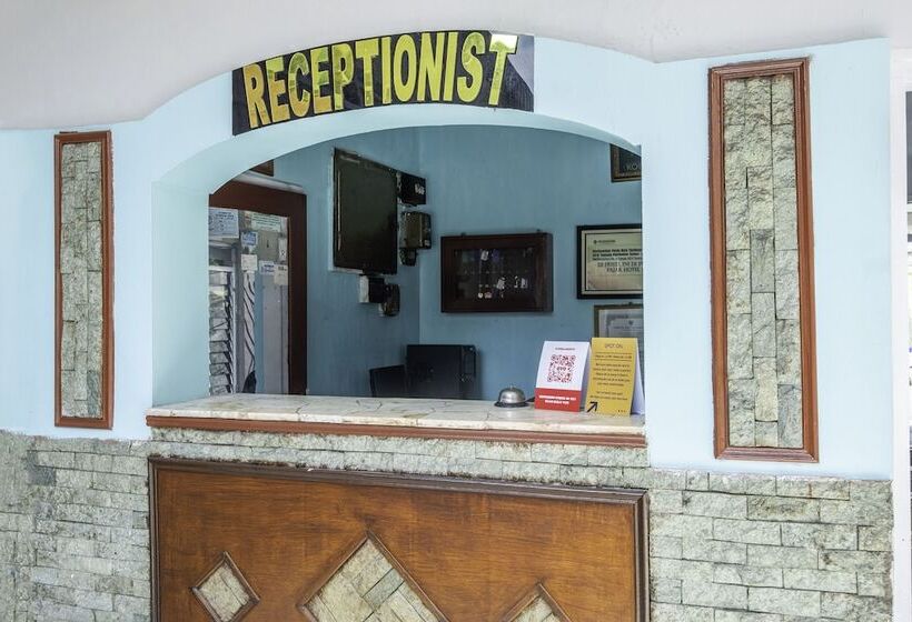 Spot On 1970 Hotel Priangan