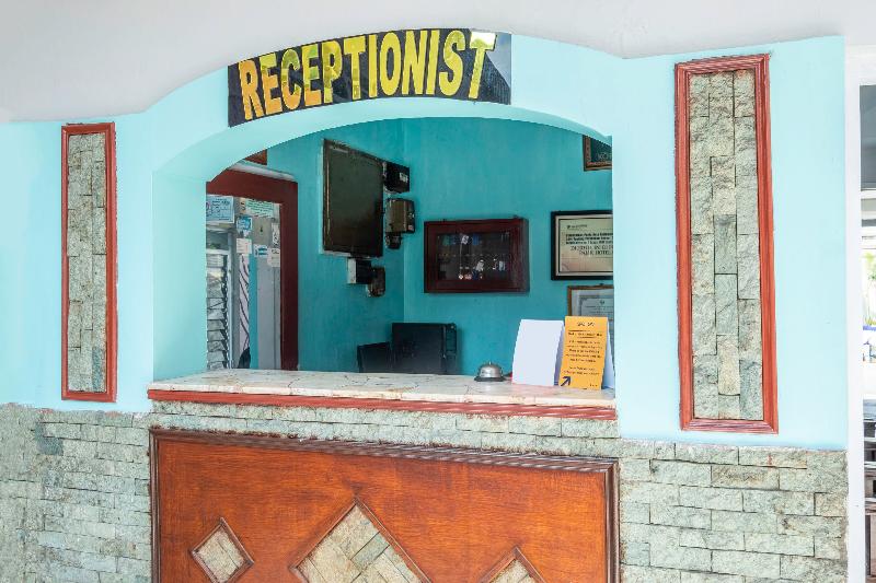 Spot On 1970 Hotel Priangan