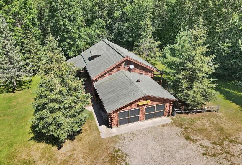 Blue Moon Resort & Motel