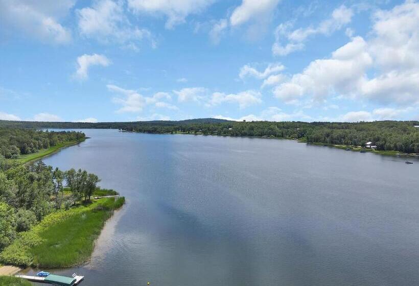 Blue Moon Resort & Motel