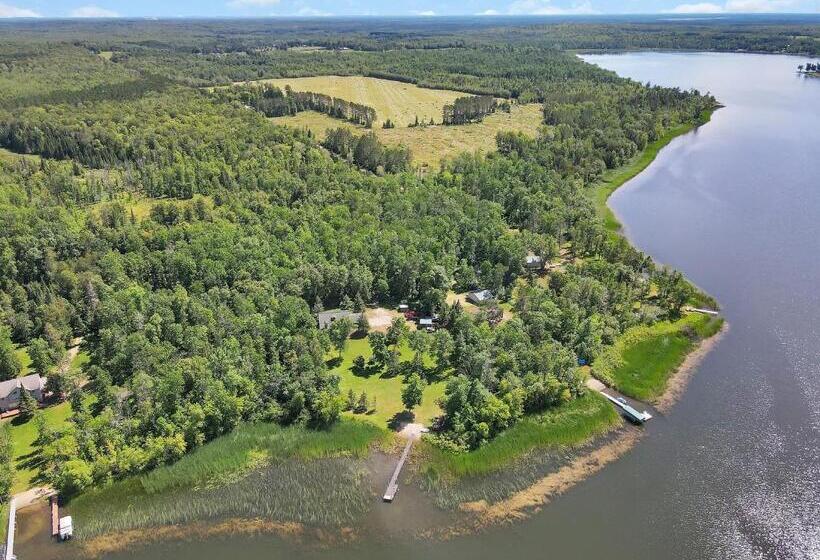 Blue Moon Resort & Motel