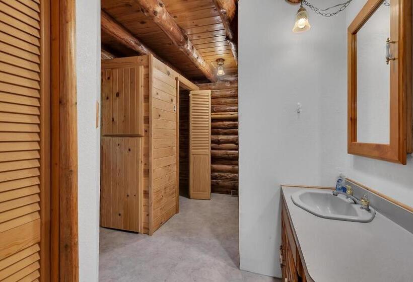 Blue Moon Resort & Motel